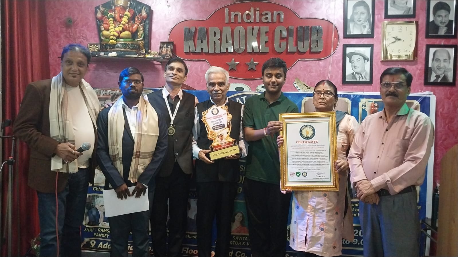 Janardan Prasad Ramsagar Pandey Creates Record by Singing 205 Songs in 15-Hour Marathon